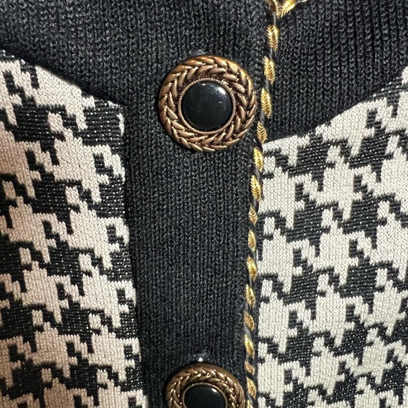Black and White Houndstooth Blazer with Gold Details - Picture 3 of 5